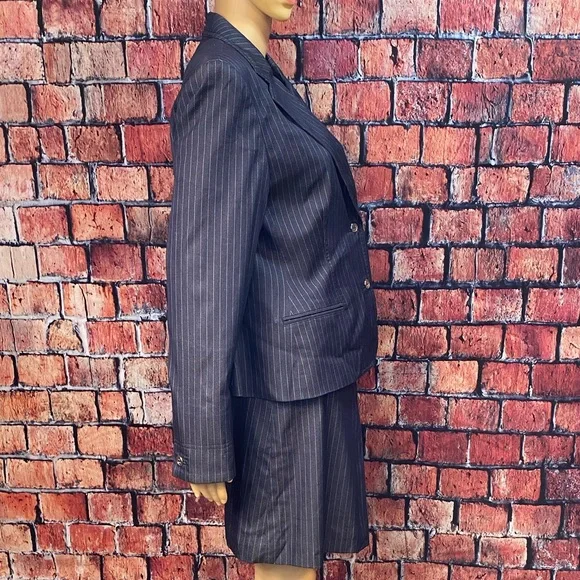 Valerie Stevens‎ Pinstriped 2-Piece Skirt Suit - Picture 12 of 16